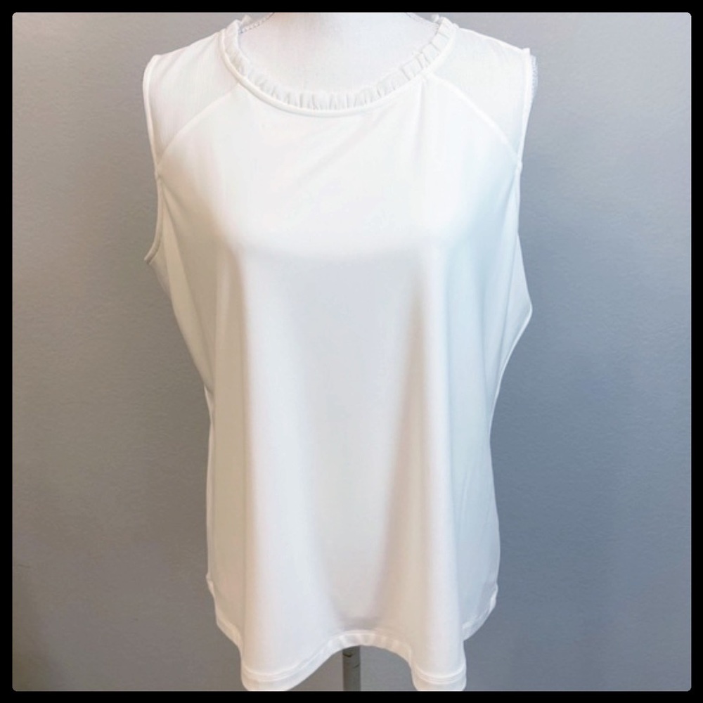 🔥 3 FOR $25 SALE 🔥Tommy Hilfiger Elegant White Sleeveless Top
